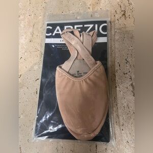 Capezio Women's Canvas Pirouette Ii Dance Shoe Nude Size Medium 8-9